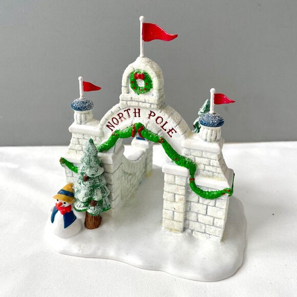 Department 56 Heritage Village North Pole Gate Christmas Snowman Tree 56.56324 - Picture 10 of 14